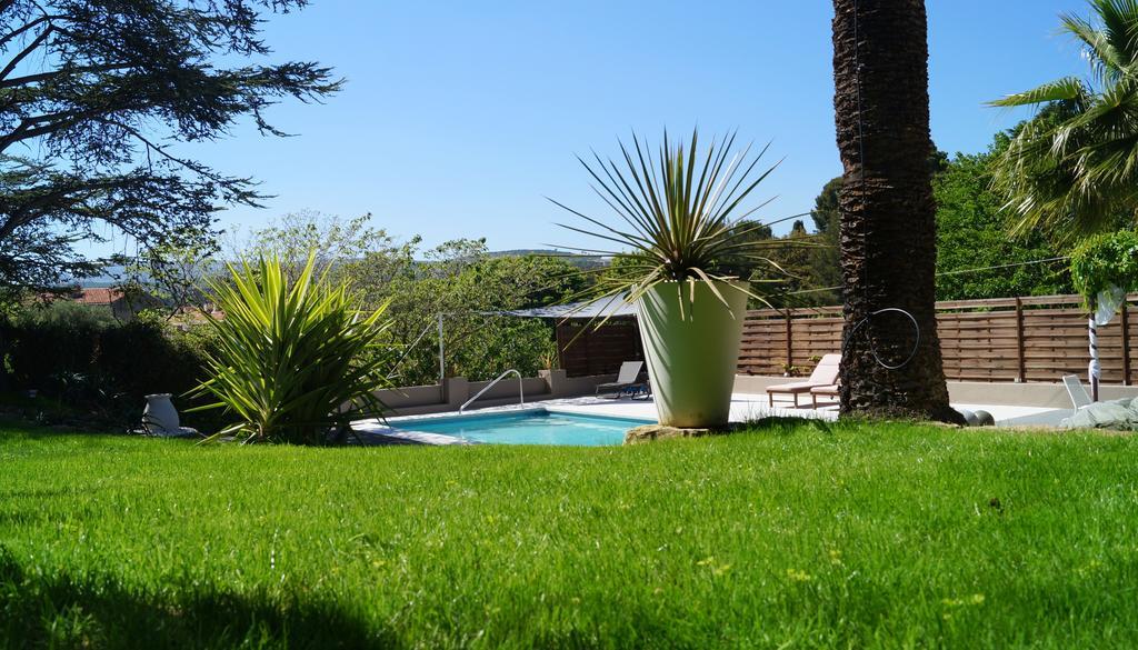 Chambre D'Hotes Clos Du Petit Jesus Cassis Rum bild